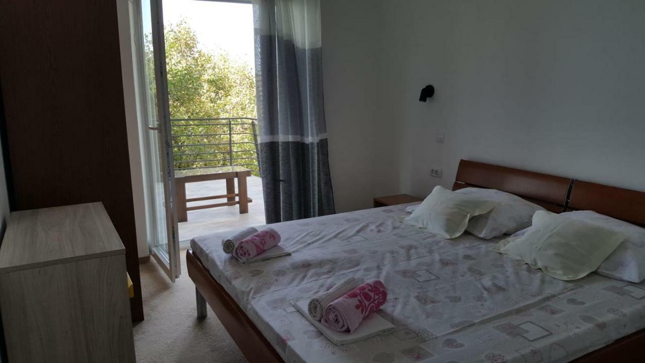 Holiday House Maretta - Apartment No 1 Lukovo Šugarje Eksteriør bilde