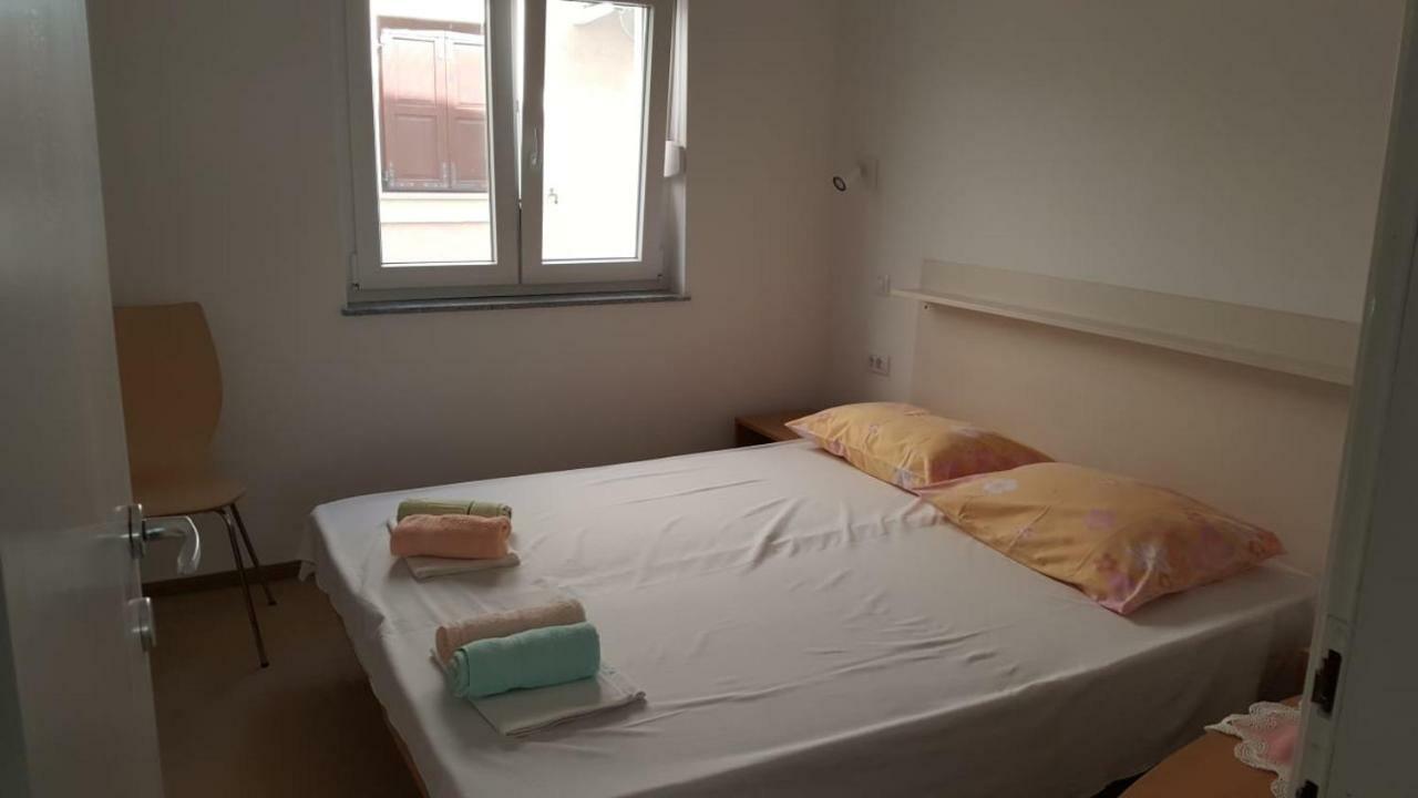 Holiday House Maretta - Apartment No 1 Lukovo Šugarje Eksteriør bilde