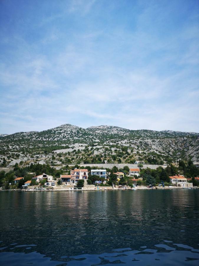 Holiday House Maretta - Apartment No 1 Lukovo Šugarje Eksteriør bilde