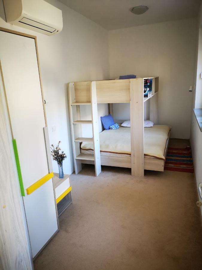 Holiday House Maretta - Apartment No 1 Lukovo Šugarje Eksteriør bilde